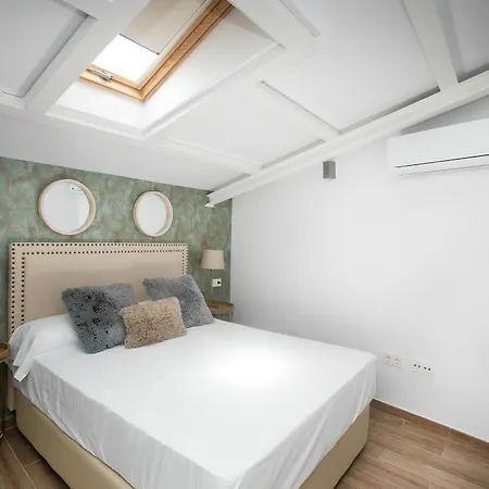 Feelathome Martires Apartments Malaga Exterior photo