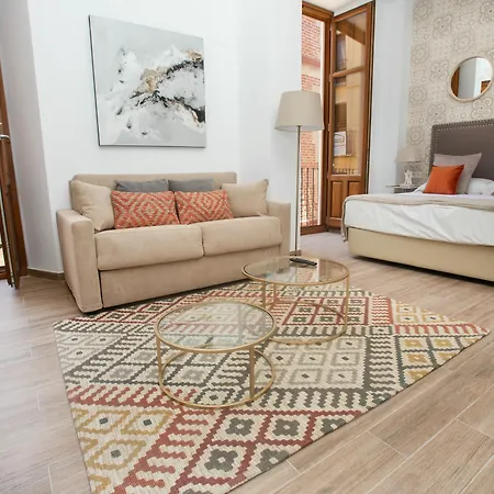 Feelathome Martires Apartments Malaga Exterior photo