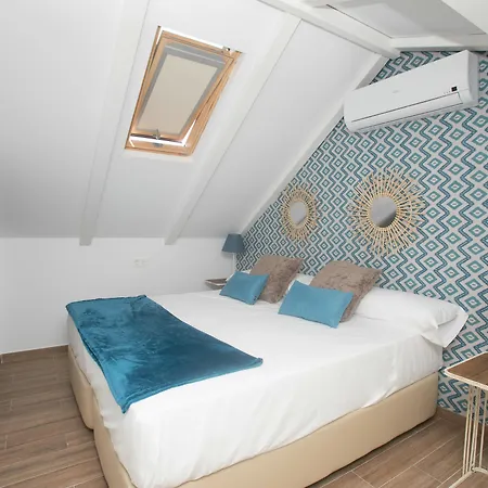 Feelathome Martires Apartments Malaga Exterior photo