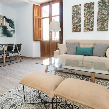 Feelathome Martires Apartments Malaga Exterior photo
