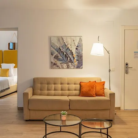 Feelathome Martires Apartments Malaga Exterior photo